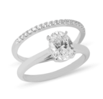 Dúo de anillos de boda en oro blanco 14k con zirconias delicadas – Sol de Oro Joyería