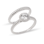 Dúo de anillos de boda en oro blanco 14k con zirconias en diseño elegante – Sol de Oro Joyería