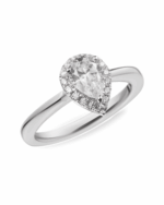 Anillo de compromiso en oro blanco 14K con zirconia corte lágrima rodeada de halo