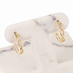 Aretes argollas en oro 14K diseño infinito con mitad labrada